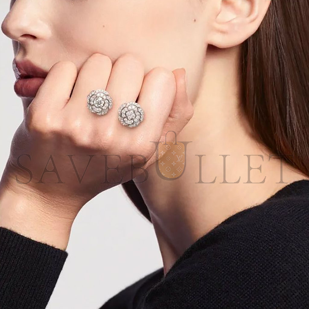 CHANEL BOUTON DE CAMÉLIA RING  J11810